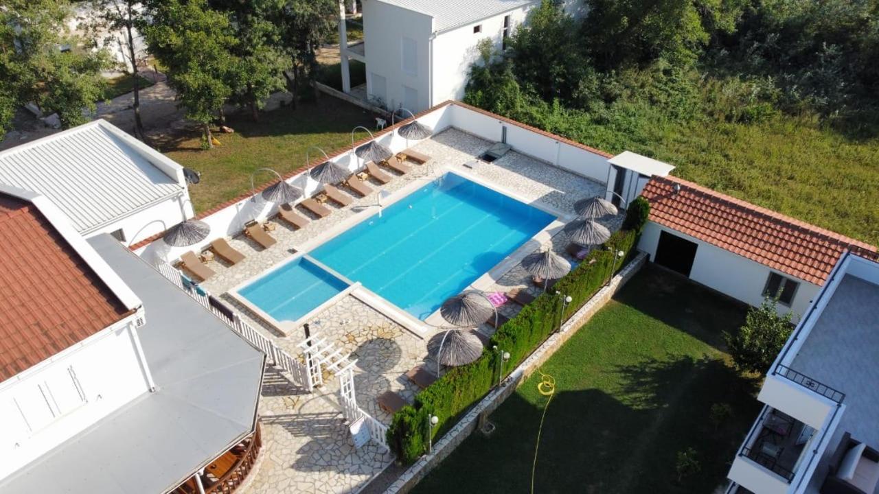 Residence Leora Ulcinj Exteriér fotografie