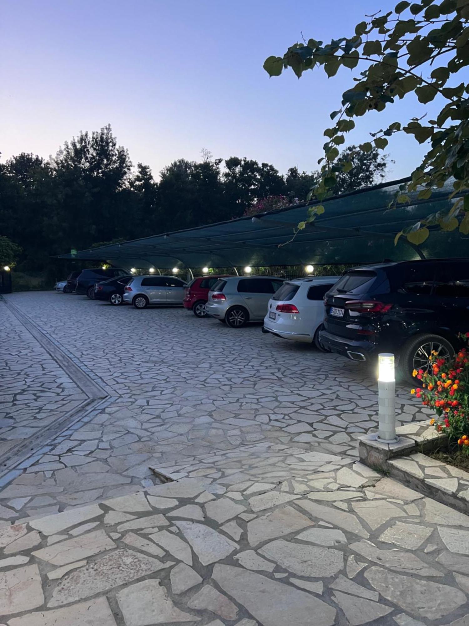 Residence Leora Ulcinj Exteriér fotografie
